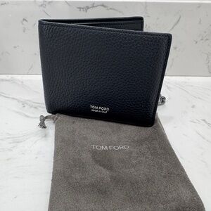 Tom Ford Grain Leather Classic Bifold Wallet in Black